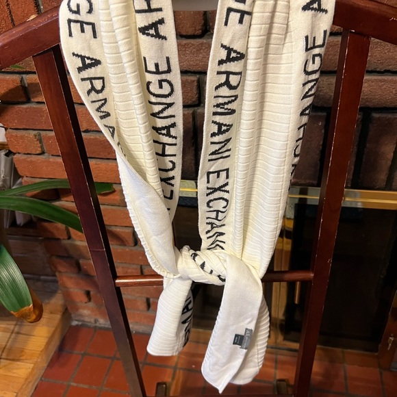 Armani exchange cotton knit scarf in great condition - Picture 2 of 4